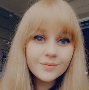 Meet your Posher, Makayla